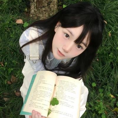 坐在门口的幽灵